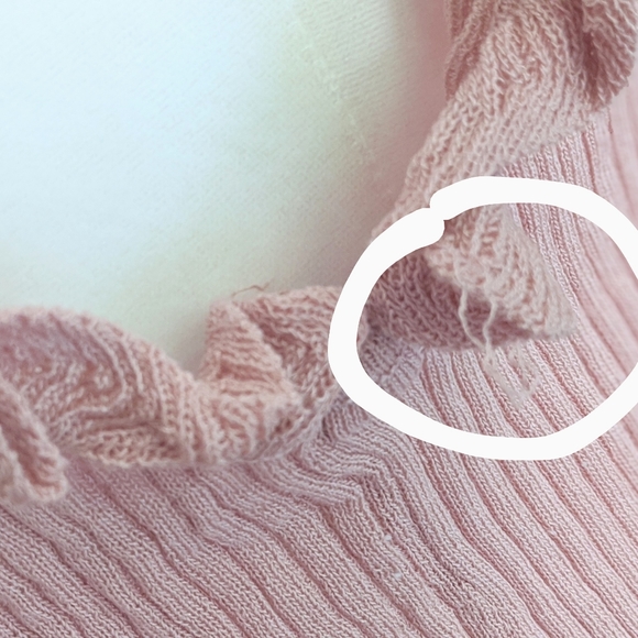 Woman's pink top - Picture 5 of 7